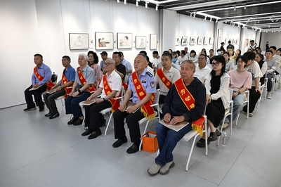 “中國夢·勞動美”慶祝中華全國總工會成立100周年勞模風(fēng)采藝術(shù)展開幕